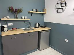 Sabbia Apartments 100m from Perissa Beach