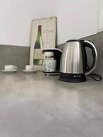 Sabbia Apartments 100m from Perissa Beach