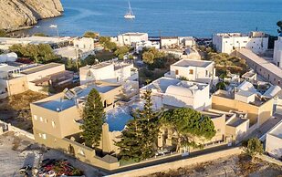 Sabbia Apartments 100m from Perissa Beach