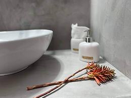 Sabbia Apartments 100m from Perissa Beach