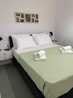 Sabbia Apartments 100m from Perissa Beach