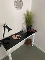 Sabbia Apartments 100m from Perissa Beach