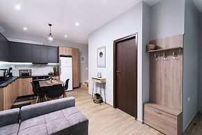 ---Ammira Mare--House near sea with pool