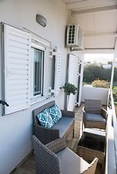 ---Ammira Mare--House near sea with pool