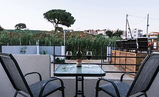 ---Ammira Mare--House near sea with pool