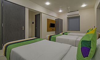 Treebo Atithi Comforts Inn