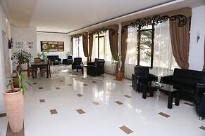 Ani Resort