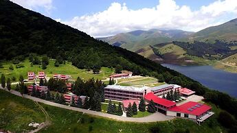 Ani Resort