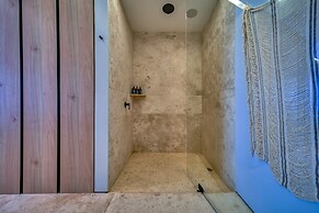 Maxwell Collection Romantic Zone