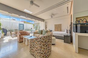 Maxwell Collection Romantic Zone