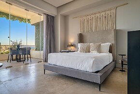 Maxwell Collection Romantic Zone