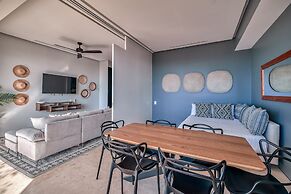 Maxwell Collection Romantic Zone