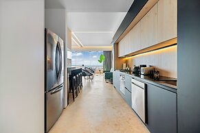 Maxwell Collection Romantic Zone