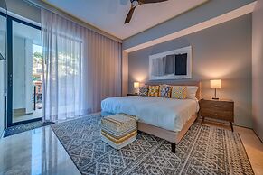 Maxwell Collection Romantic Zone