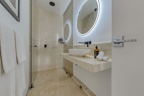 Maxwell Collection Romantic Zone