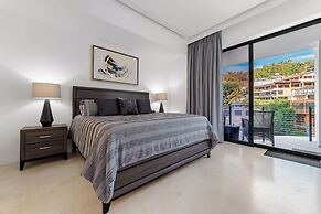 Maxwell Collection Romantic Zone