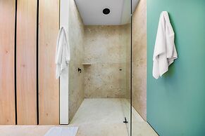 Maxwell Collection Romantic Zone