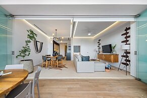 Maxwell Collection Romantic Zone