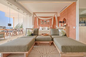 Maxwell Collection Romantic Zone