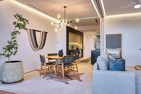 Maxwell Collection Romantic Zone