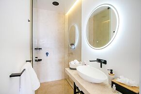 Maxwell Collection Romantic Zone