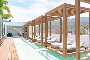 Maxwell Collection Romantic Zone