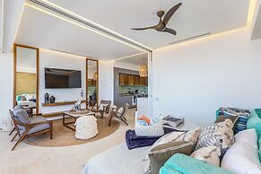 Maxwell Collection Romantic Zone