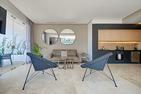 Maxwell Collection Romantic Zone