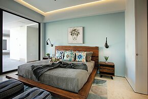 Maxwell Collection Romantic Zone