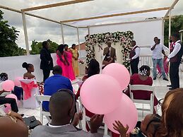 The cloud room At Csompo Silver Manor