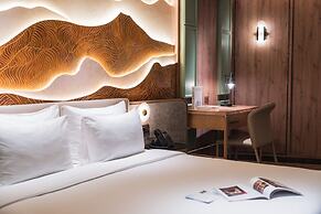 La Passion Premium  Cau Go Hotel