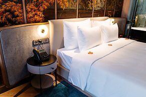 La Passion Premium  Cau Go Hotel