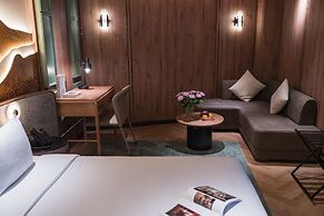 La Passion Premium  Cau Go Hotel