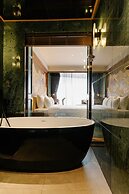 La Passion Premium  Cau Go Hotel