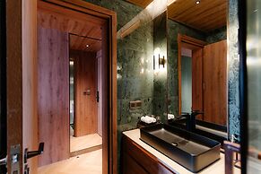 La Passion Premium  Cau Go Hotel