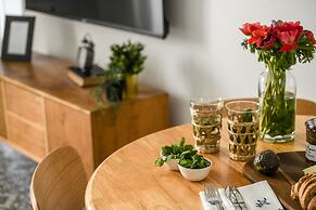 Stylish 2BD Bauhaus Apt w Balcony