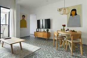 Stylish 2BD Bauhaus Apt w Balcony