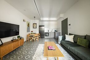 Stylish 2BD Bauhaus Apt w Balcony