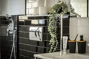 Stylish 2BD Bauhaus Apt w Balcony