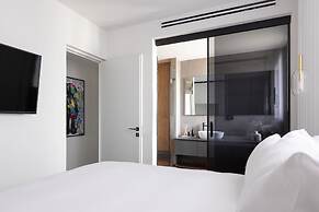 Skyline Serenity by tlv2rent