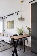 Skyline Serenity by tlv2rent