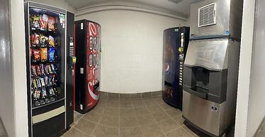 REGAL 8 INN & SUITES