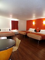 REGAL 8 INN & SUITES