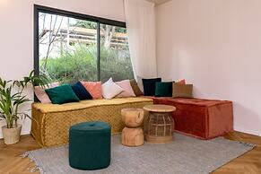 Slowness - Kibbutz Moran