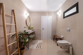 Slowness - Kibbutz Moran