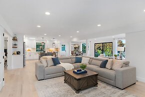 Views Seclusion & Cozy Island Comfort