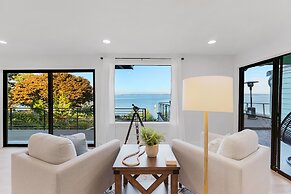 Views Seclusion & Cozy Island Comfort