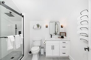 Views Seclusion & Cozy Island Comfort