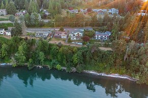 Views Seclusion & Cozy Island Comfort