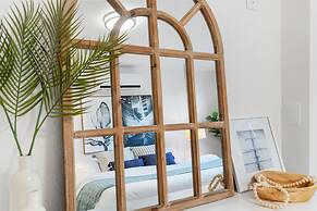 Views Seclusion & Cozy Island Comfort